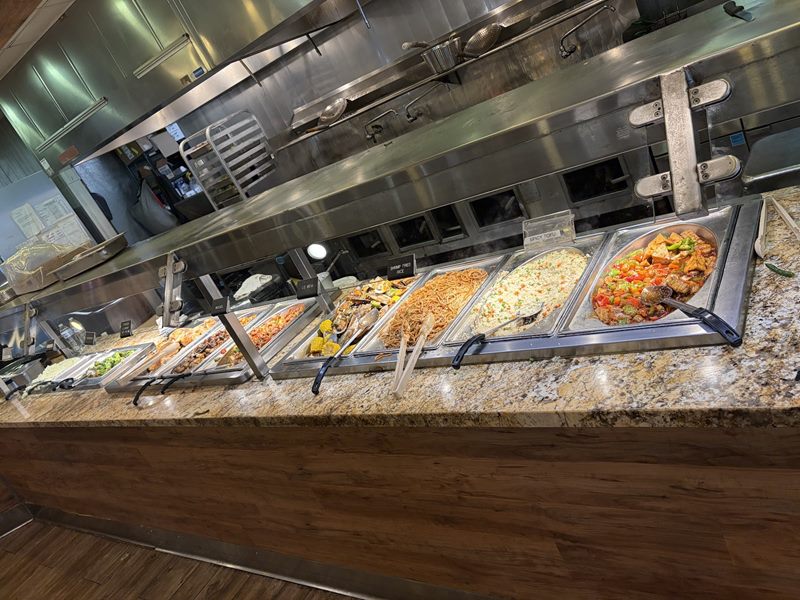 Paradise Buffet interior