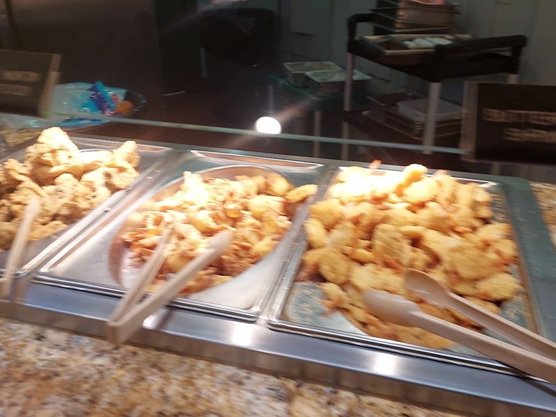 Paradise Buffet food